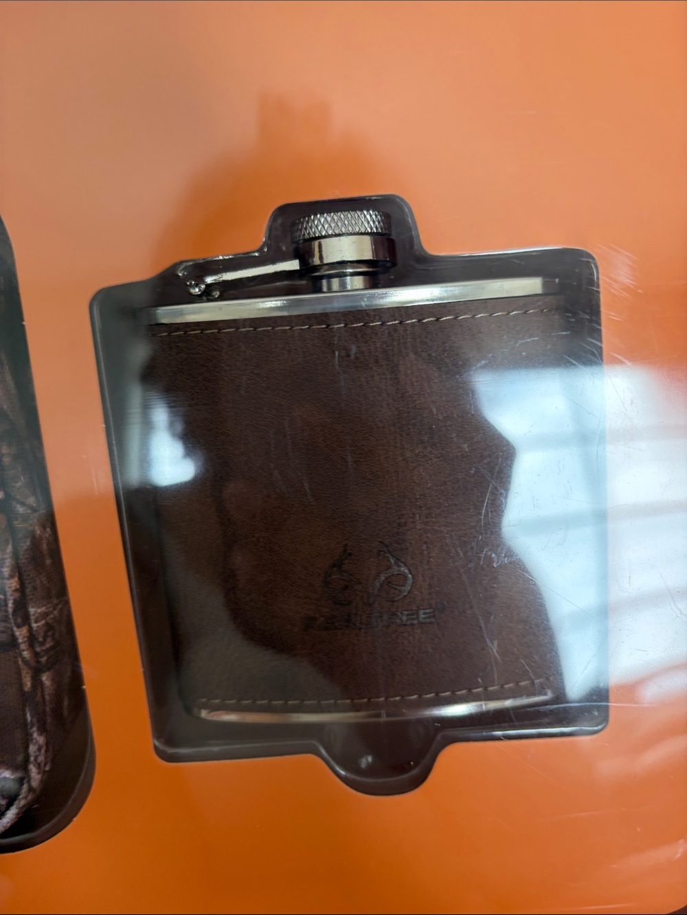Realtree Travel Kit Gift Set - Picture 4 of 9
